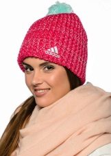 Шапки Адідас (89 фото): чоловічі, жіночі, дитячі зимові шапки Adidas, вушанки