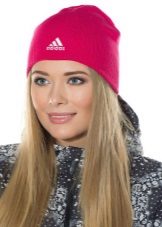 Шапки Адідас (89 фото): чоловічі, жіночі, дитячі зимові шапки Adidas, вушанки