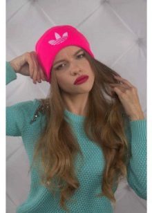 Шапки Адідас (89 фото): чоловічі, жіночі, дитячі зимові шапки Adidas, вушанки