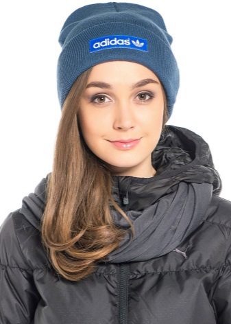 Шапки Адідас (89 фото): чоловічі, жіночі, дитячі зимові шапки Adidas, вушанки
