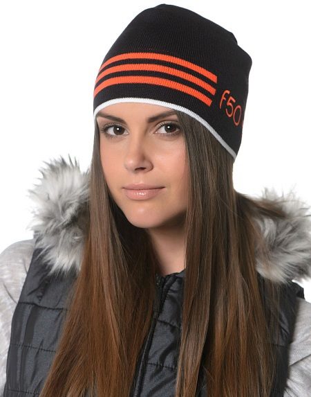 Шапки Адідас (89 фото): чоловічі, жіночі, дитячі зимові шапки Adidas, вушанки