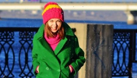 Шапки для дівчаток-підлітків 2020 (68 фото): модні зимові та осінні підліткові моделі хутряні, з помпоном і з вушками
