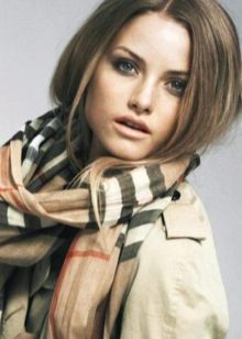 Шарф Барбері (52 фото): оригінальні моделі від Burberry, в клітку, як їх зав’язати, як відрізнити від підробки кашеміровий шарф