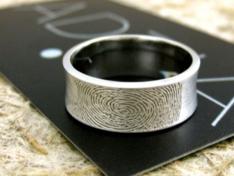 Широкі обручки (57 фото): гладкі парні моделі, оригінальні жіночі весільні кільця
