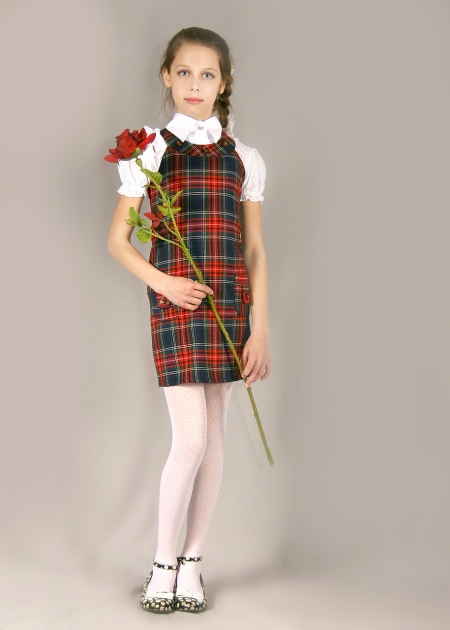 Шкільні туфлі (57 фото): красиві моделі в школу для дівчаток