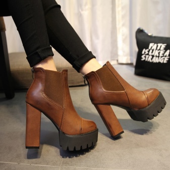 Шкіряні черевики (132 фото): жіночі моделі з натуральної шкіри, варіанти з захисним підноском, чорні шкіряні черевики