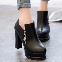 Шкіряні черевики (132 фото): жіночі моделі з натуральної шкіри, варіанти з захисним підноском, чорні шкіряні черевики