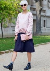 Шкіряні черевики (132 фото): жіночі моделі з натуральної шкіри, варіанти з захисним підноском, чорні шкіряні черевики