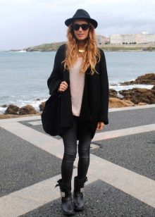 Шкіряні черевики (132 фото): жіночі моделі з натуральної шкіри, варіанти з захисним підноском, чорні шкіряні черевики