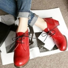 Шкіряні черевики (132 фото): жіночі моделі з натуральної шкіри, варіанти з захисним підноском, чорні шкіряні черевики