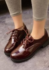 Шкіряні черевики (132 фото): жіночі моделі з натуральної шкіри, варіанти з захисним підноском, чорні шкіряні черевики