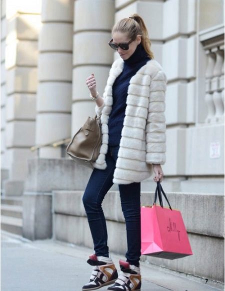 Шкіряні кросівки (69 фото): моделі з натуральної шкіри, як випрати і доглядати, кросівки великого розміру замшеві