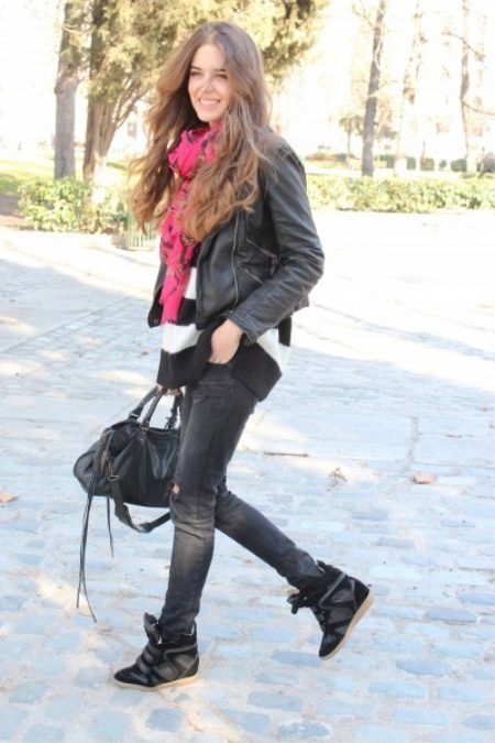 Шкіряні кросівки (69 фото): моделі з натуральної шкіри, як випрати і доглядати, кросівки великого розміру замшеві