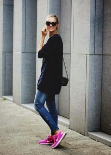 Шкіряні кросівки (69 фото): моделі з натуральної шкіри, як випрати і доглядати, кросівки великого розміру замшеві