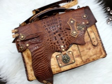 Шкіряні сумки ручної роботи (68 фото): вироби з натуральної шкіри, дизайнерські, авторські моделі