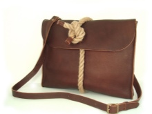 Шкіряні сумки ручної роботи (68 фото): вироби з натуральної шкіри, дизайнерські, авторські моделі