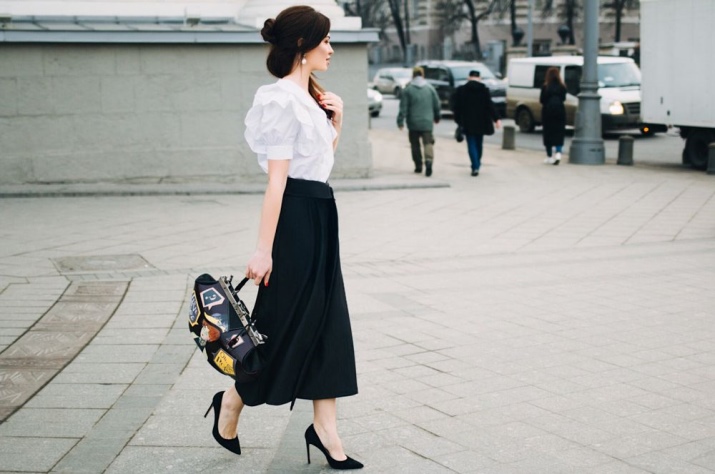 Шкіряні сумки ручної роботи (68 фото): вироби з натуральної шкіри, дизайнерські, авторські моделі