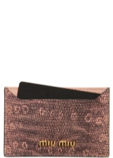 Шкіряні візитниці (61 фото): жіночі кишенькові моделі з логотипом з шкіри для пластикових і дисконтних карт