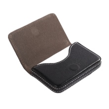 Шкіряні візитниці (61 фото): жіночі кишенькові моделі з логотипом з шкіри для пластикових і дисконтних карт