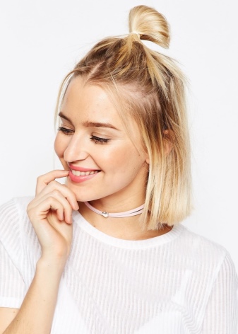 Шкіряний чокер (67 фото): модна прикраса з шкіри на шию, моделі з серцем і з шипами, з металевим декором