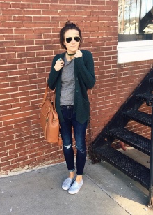 Шкіряний чокер (67 фото): модна прикраса з шкіри на шию, моделі з серцем і з шипами, з металевим декором