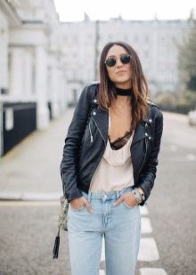 Шкіряний чокер (67 фото): модна прикраса з шкіри на шию, моделі з серцем і з шипами, з металевим декором