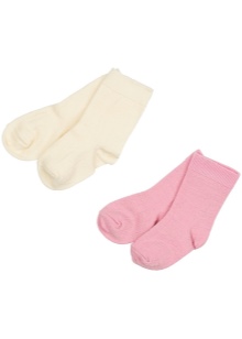 Шкарпетки для новонароджених (59 фото): в’язані моделі для дівчаток, визначаємося з розмірами