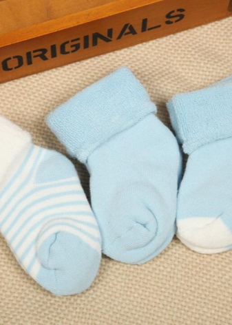 Шкарпетки для новонароджених (59 фото): в’язані моделі для дівчаток, визначаємося з розмірами