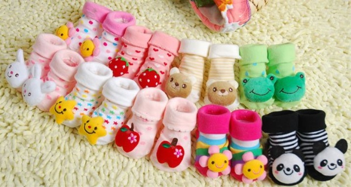 Шкарпетки для новонароджених (59 фото): в’язані моделі для дівчаток, визначаємося з розмірами