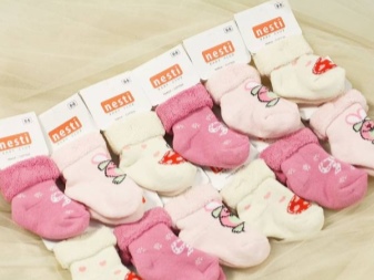 Шкарпетки для новонароджених (59 фото): в’язані моделі для дівчаток, визначаємося з розмірами