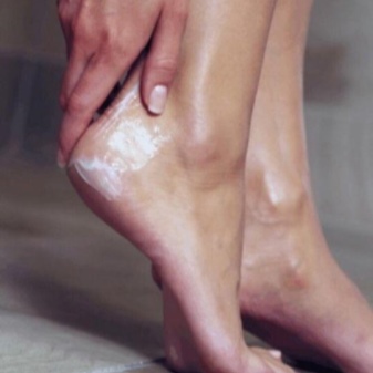 Шкарпетки SOSU (55 фото): японські шкарпетки для педикюру, інструкція та відгуки