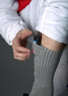 Шкарпетки з підігрівом (59 фото): гірськолижні шкарпетки Blazewear, відгуки про моделі на батарейках