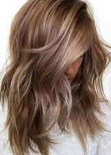 Шоколадно-попелястий колір волосся (47 фото): кому підійде молочний та чорний шоколад з попелястим відтінком? Особливості фарбування