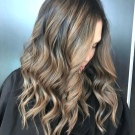 Шоколадно-попелястий колір волосся (47 фото): кому підійде молочний та чорний шоколад з попелястим відтінком? Особливості фарбування