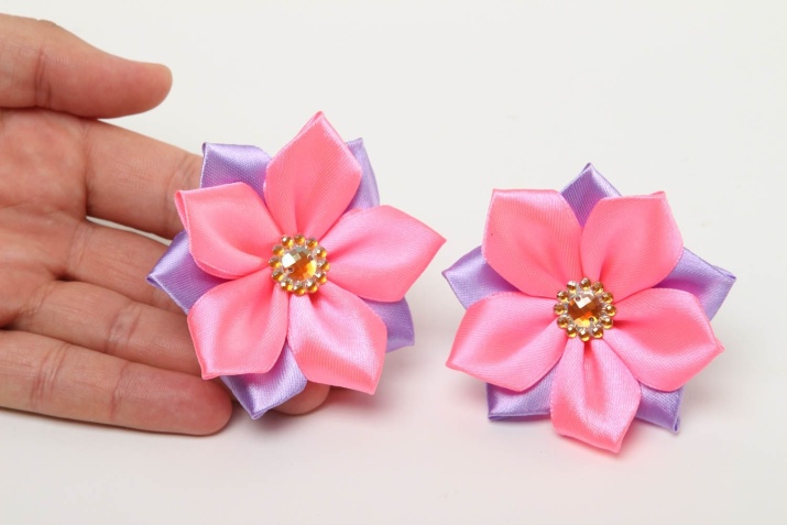 Шпильки для дівчаток (54 фото): дитячі моделі для волосся в стилі канзаші і у вигляді корони для маленьких дівчаток і підлітків