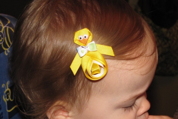 Шпильки для дівчаток (54 фото): дитячі моделі для волосся в стилі канзаші і у вигляді корони для маленьких дівчаток і підлітків