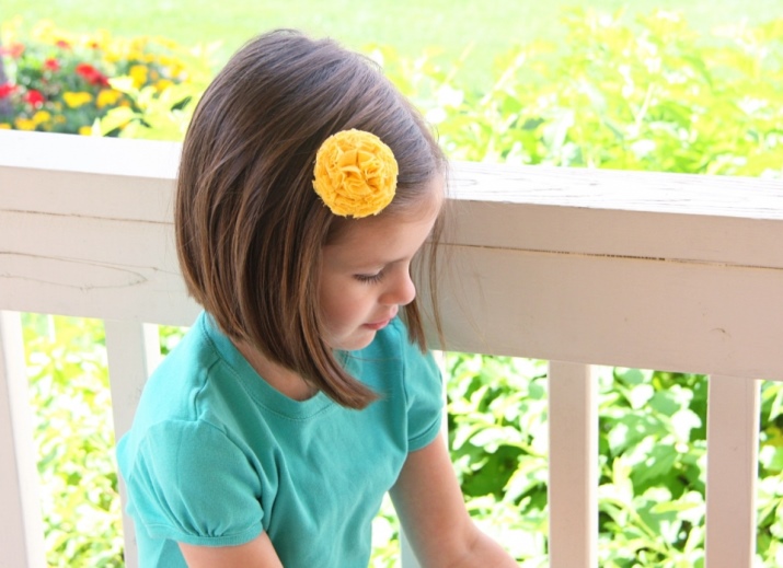 Шпильки для дівчаток (54 фото): дитячі моделі для волосся в стилі канзаші і у вигляді корони для маленьких дівчаток і підлітків