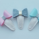 Шпильки для дівчаток (54 фото): дитячі моделі для волосся в стилі канзаші і у вигляді корони для маленьких дівчаток і підлітків