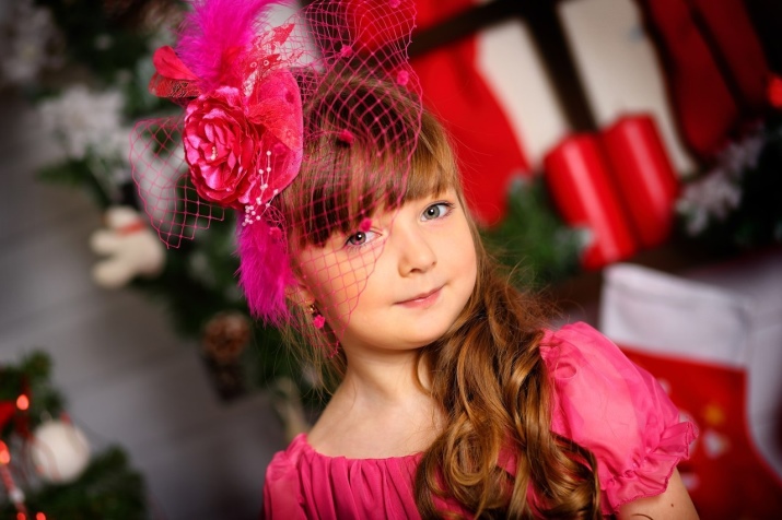 Шпильки для дівчаток (54 фото): дитячі моделі для волосся в стилі канзаші і у вигляді корони для маленьких дівчаток і підлітків