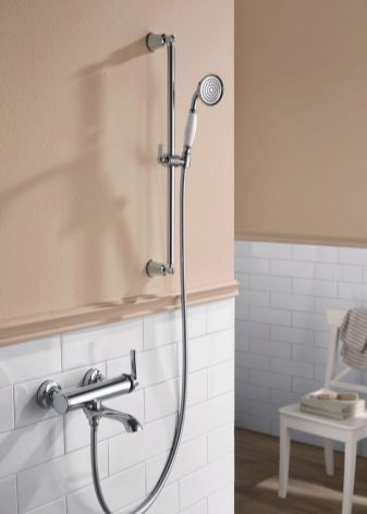 Штанги для душу ванної: різновиди душових настінних тримачів для лійки, огляд брендів Elghansa, Grohe та інших