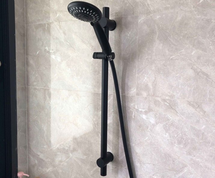 Штанги для душу ванної: різновиди душових настінних тримачів для лійки, огляд брендів Elghansa, Grohe та інших