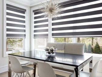 Штори на кухню-вітальню (49 фото): дизайн штор для кухні, суміщеної з вітальнею, з двома вікнами, варіанти фіранок для класичних і сучасних кухонь