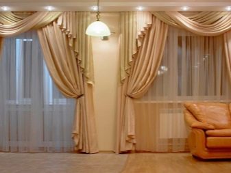 Штори у вітальню в стилі класика (52 фото): як підібрати класичні штори для інтер’єру залу? Гарні приклади дизайну