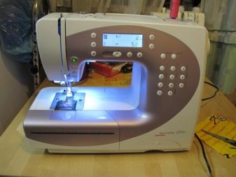 Швейна машинка Bernina: нитковтягувач та інші деталі, огляд Bernette Sew&Go 7 і Sew&Go 8, B 33 і B 35, Milan 3 і інших моделей