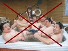 Сидячі акрилові ванни: огляд моделей з розмірами 120х70 см і 100х70 см, переваги і недоліки міні-ванн