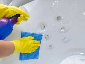 Сидячі акрилові ванни: огляд моделей з розмірами 120х70 см і 100х70 см, переваги і недоліки міні-ванн