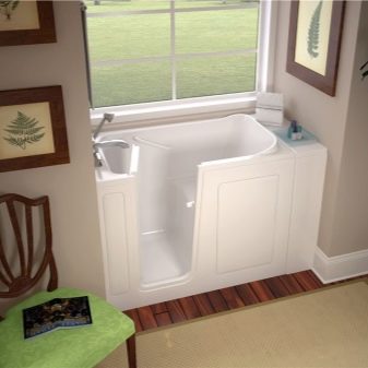 Сидячі акрилові ванни: огляд моделей з розмірами 120х70 см і 100х70 см, переваги і недоліки міні-ванн