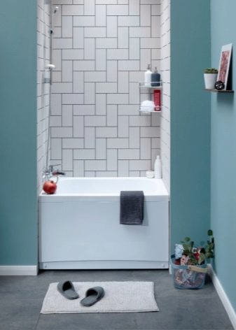 Сидячі акрилові ванни: огляд моделей з розмірами 120х70 см і 100х70 см, переваги і недоліки міні-ванн