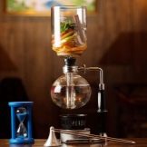 Сифон для чаю: особливості чайного і кавового габета з газовим пальником. Як користуватися вакуумним сифоном для приготування кави?