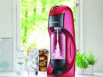 Сифон для газування води (33 фото): як користуватися пристроєм для газованої води в домашніх умовах? Як працює побутової сифон для приготування газованих напоїв?